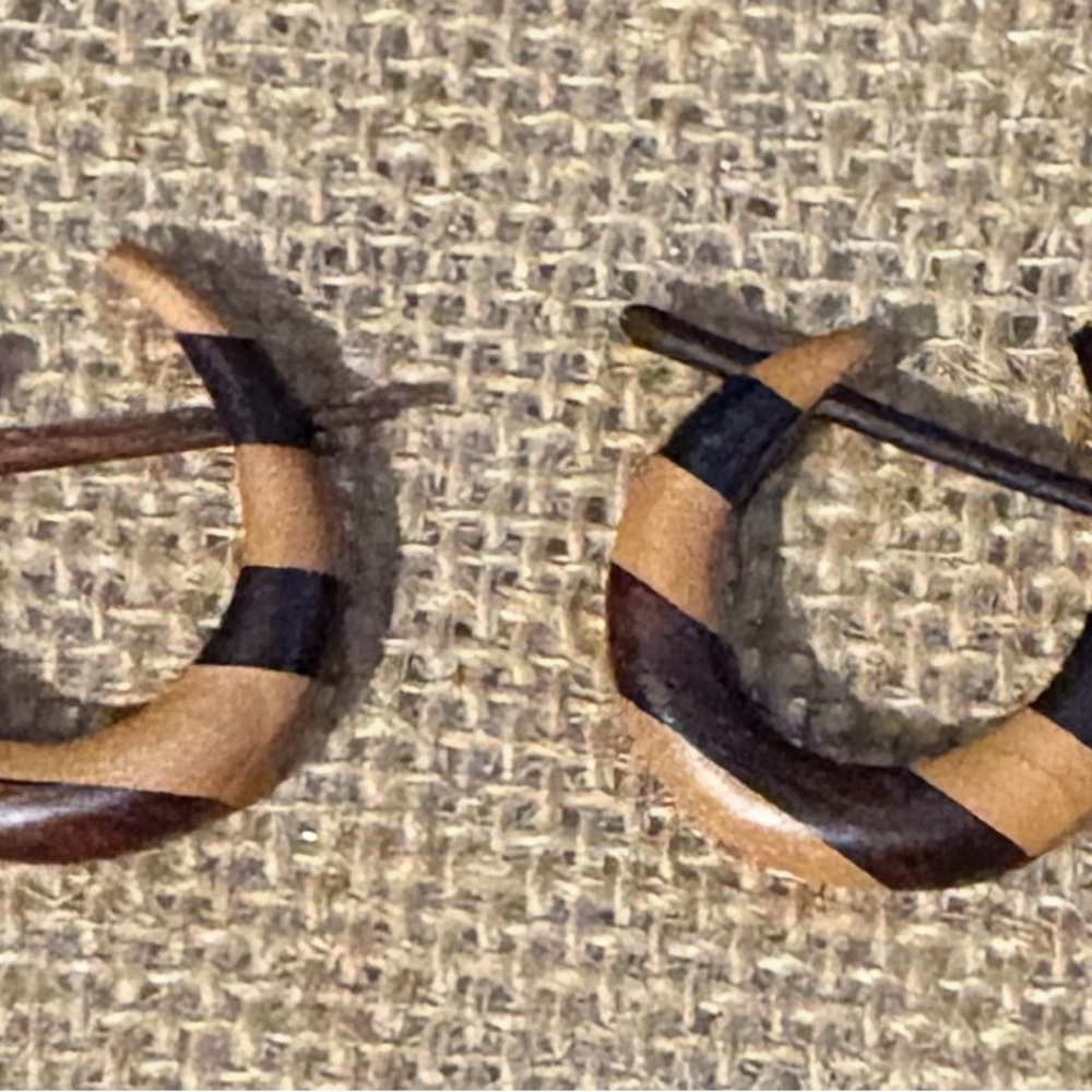 Two-Tone Wooden Hoop Earrings — Tan & Dark Brown